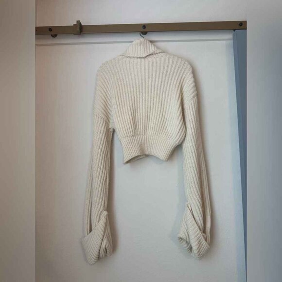 Helsa Esti Turtleneck Chunky Knit Sweater in Ivory- Small - Picture 4 of 4